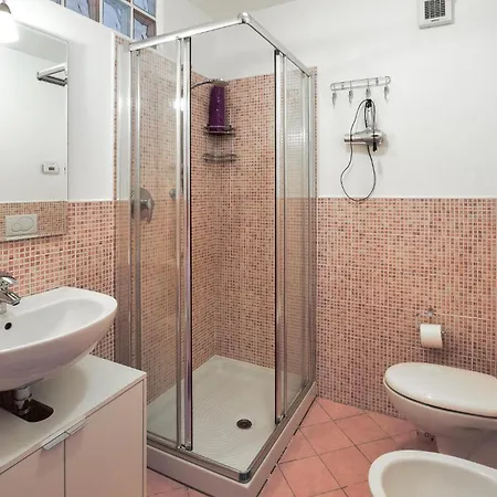 1 Bedroom Gorgeous In